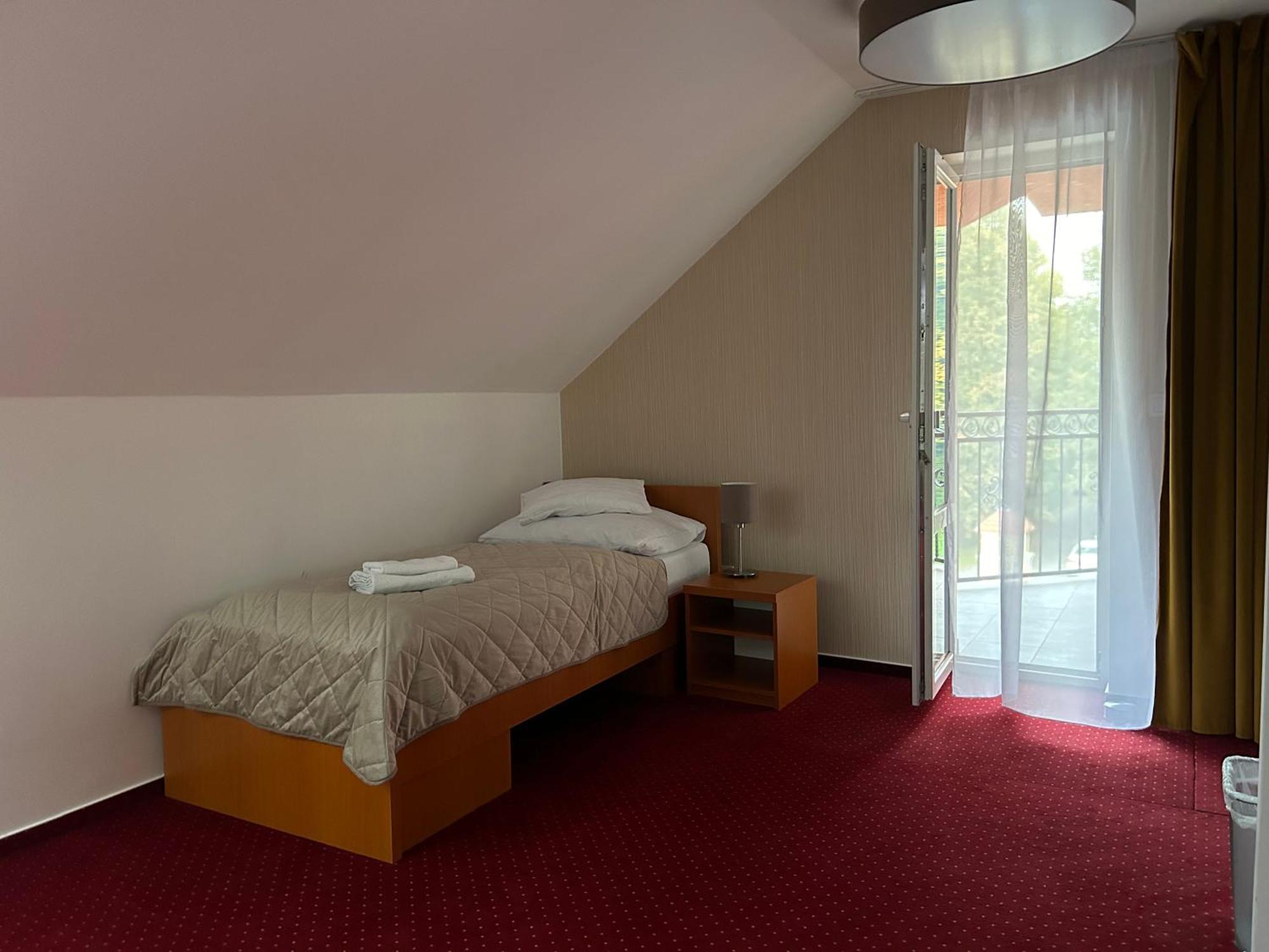 Hotel Evan U Hoffera Topoľčany 외부 사진