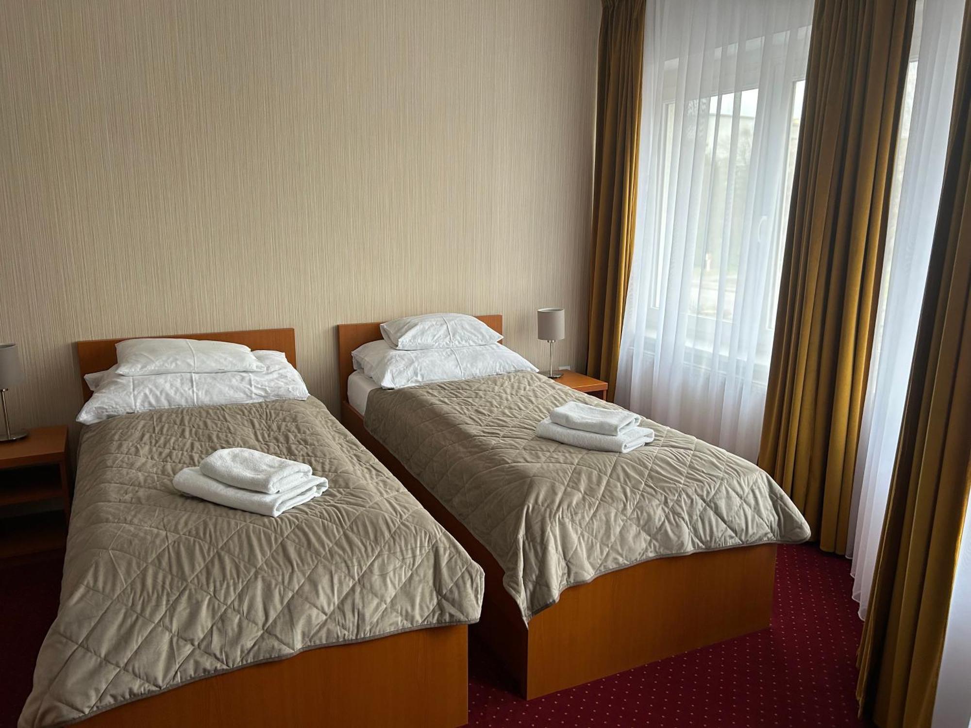 Hotel Evan U Hoffera Topoľčany 외부 사진