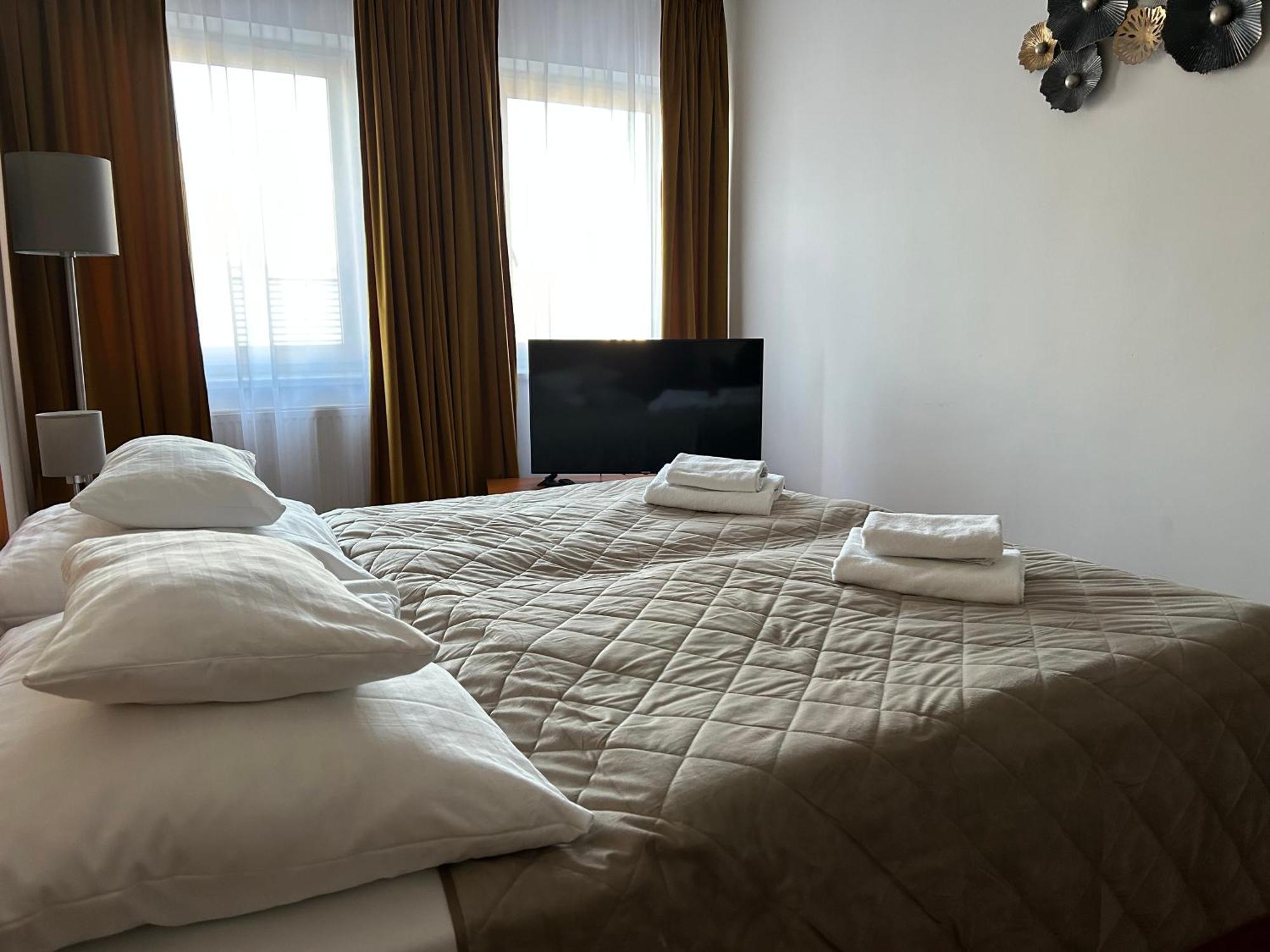 Hotel Evan U Hoffera Topoľčany 외부 사진
