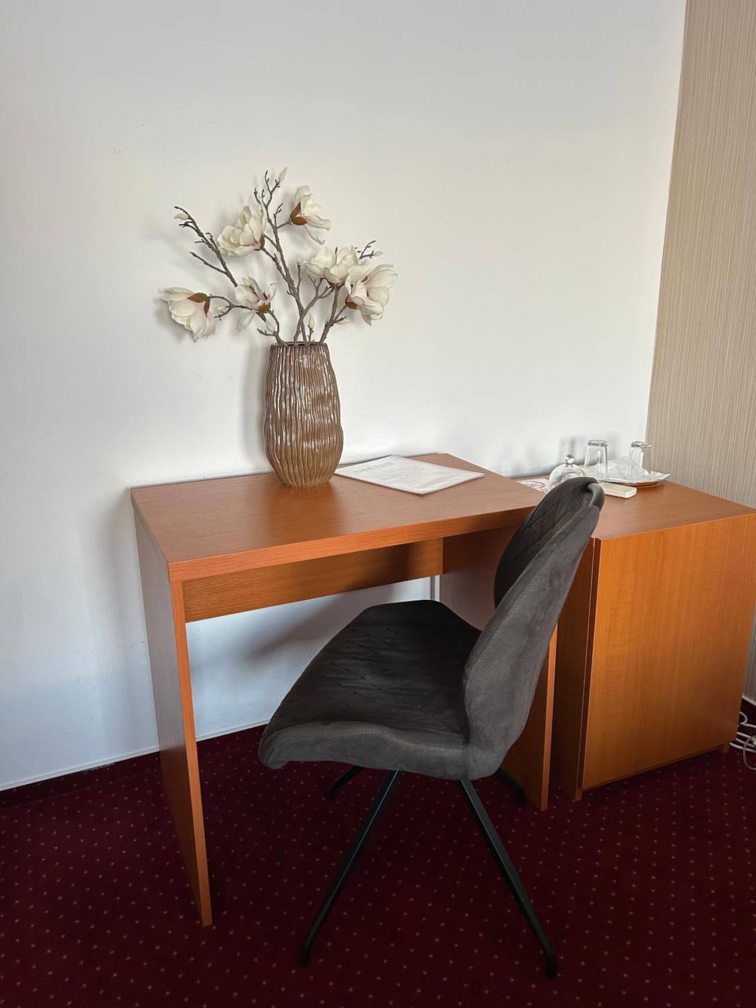 Hotel Evan U Hoffera Topoľčany 외부 사진