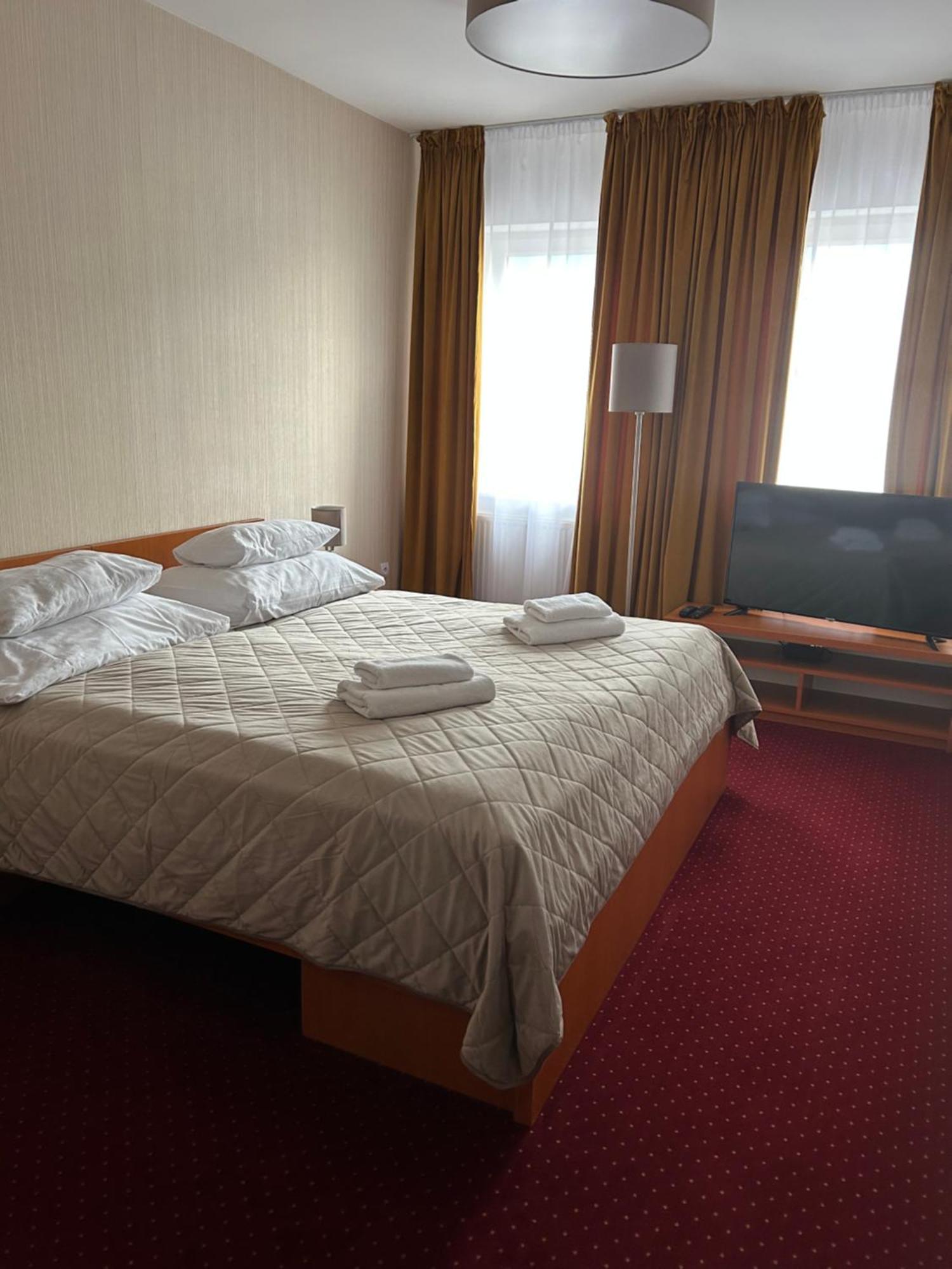 Hotel Evan U Hoffera Topoľčany 외부 사진
